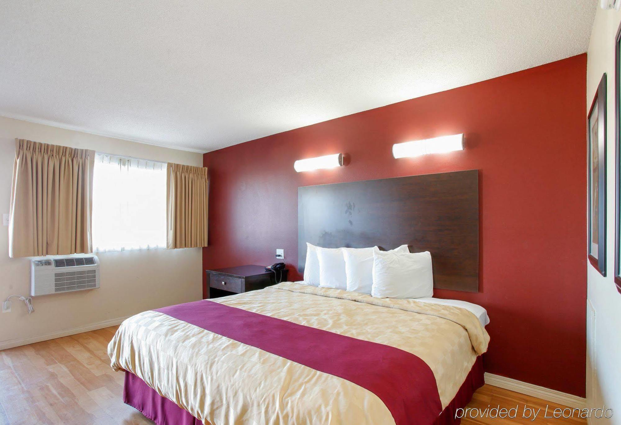 Red Roof Inn Мохаве Екстер'єр фото