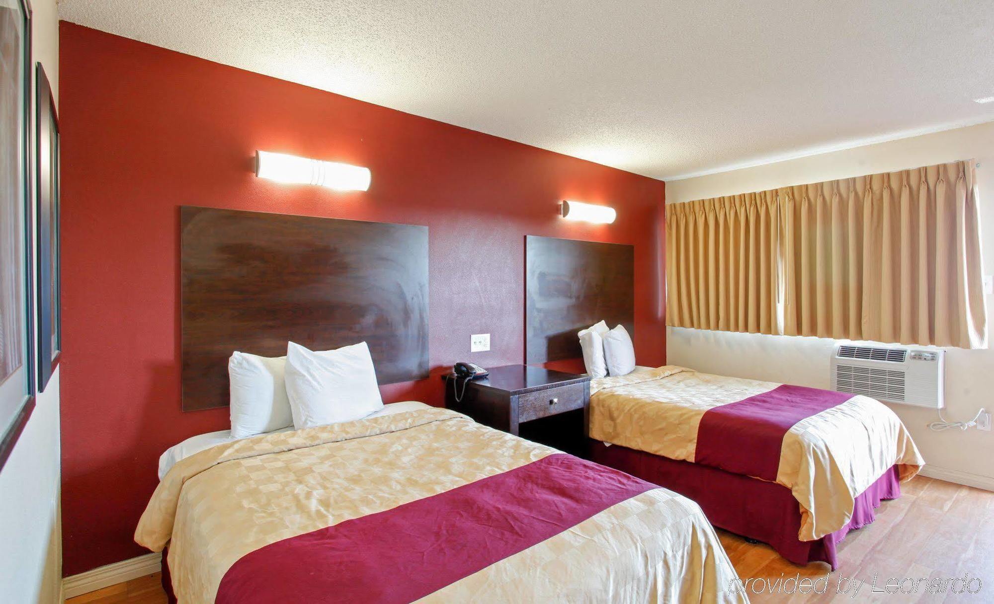 Red Roof Inn Мохаве Екстер'єр фото